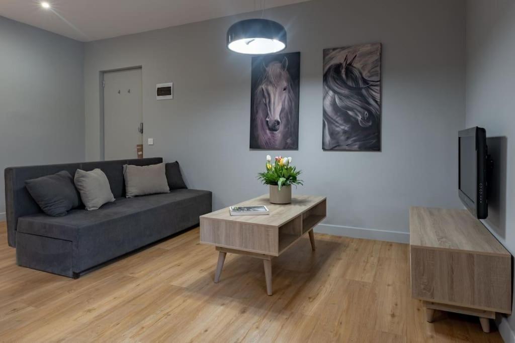 Modern, Quite 1-Bdr Apt 5 Min Walk To Acropolis Athens Luaran gambar