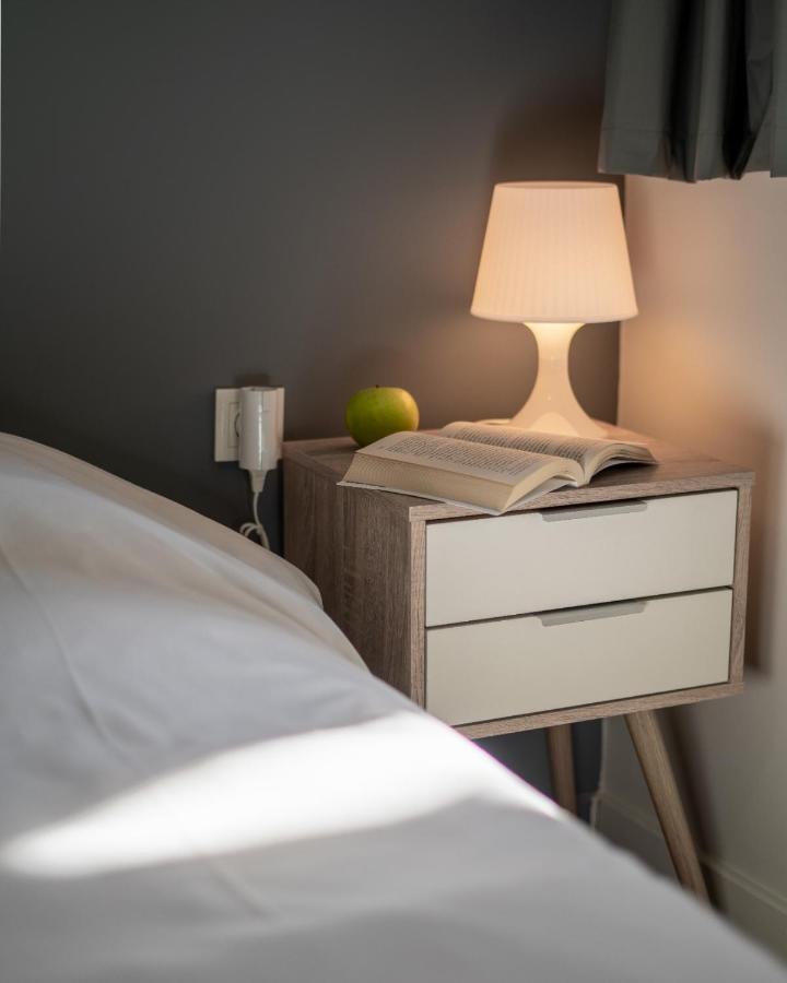 Modern, Quite 1-Bdr Apt 5 Min Walk To Acropolis Athens Luaran gambar